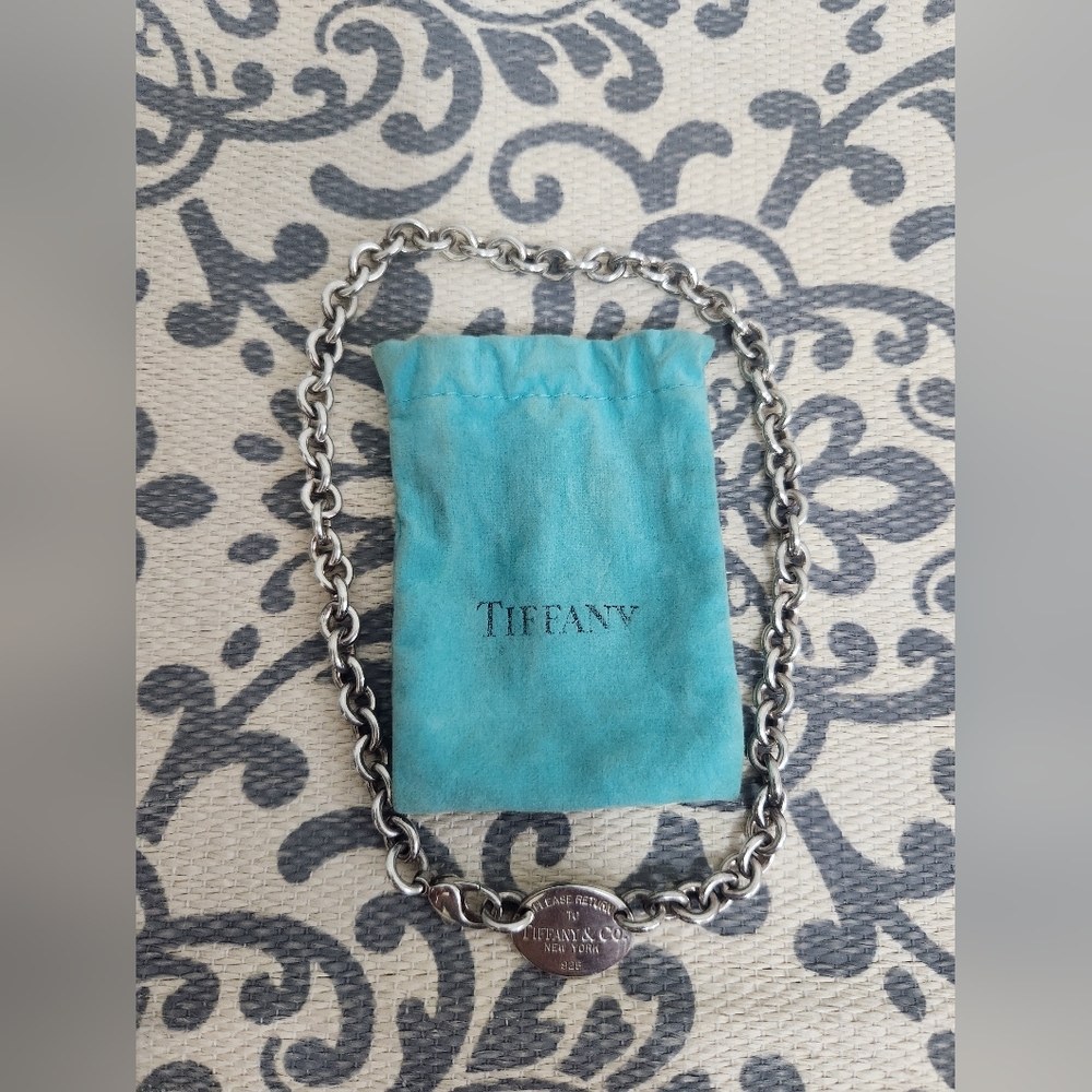 AUTHENTIC VINTAGE Return to Tiffany Oval Tag Necklace - Picture 2 of 3